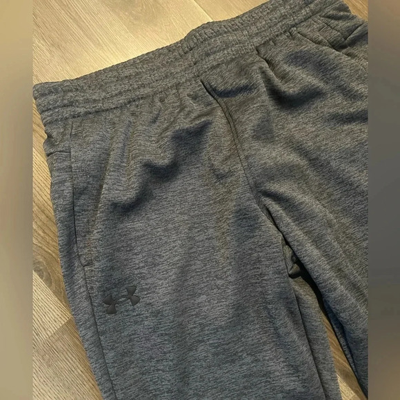 Under Armour Men's Pants - Picture 2 of 3